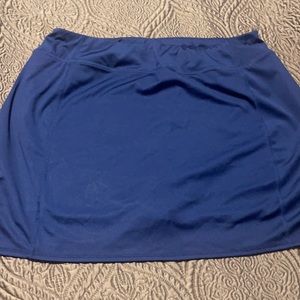 Woman’s tennis/ golf skirt